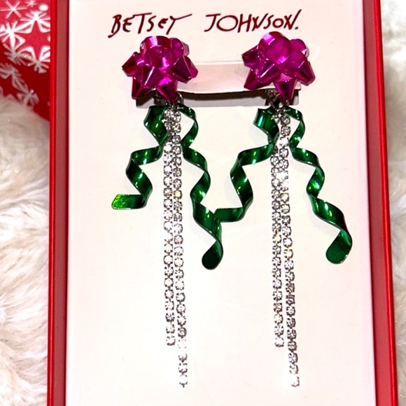 New BETSEY JOHNSON Gift Bow Crystal Dangle Earrings - Picture 6 of 11